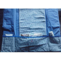 Tapis à langer pochette étoiles bleu