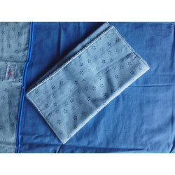 Tapis à langer pochette étoiles bleu