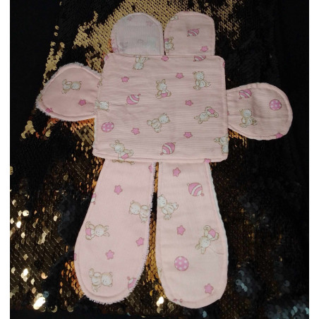 Doudou oursons et lapin rose